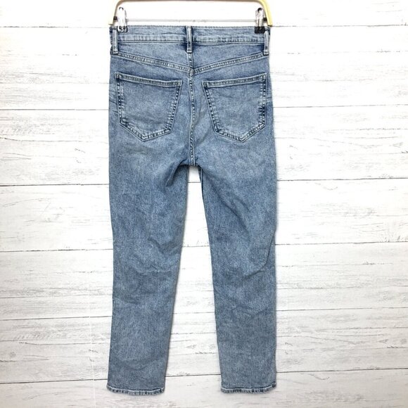Gap Denim Women's Jeans High Rise Vintage Slim Straight Leg Light Wash size 0 - Picture 2 of 9